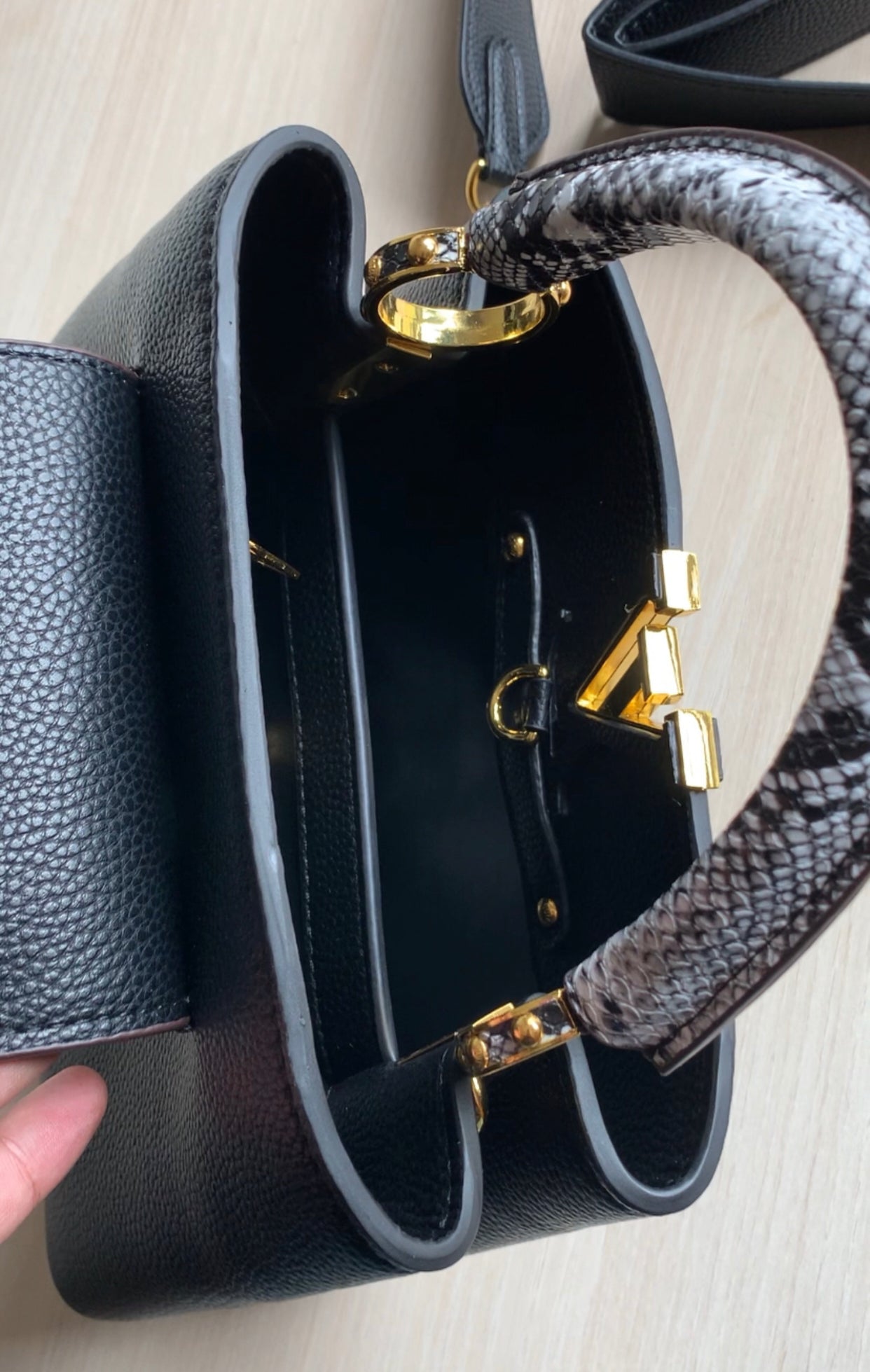 Louis Vuitton Hand Bag for women