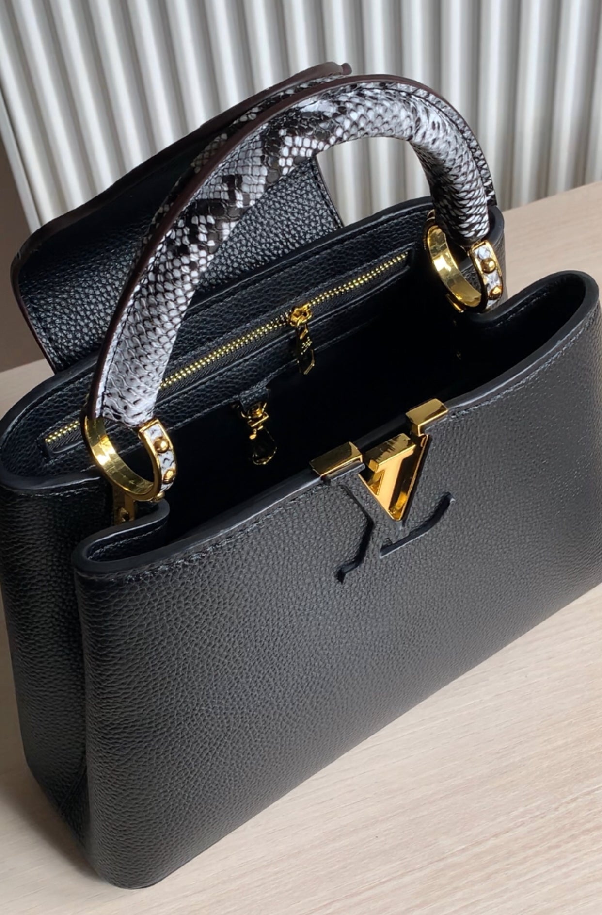 Louis Vuitton Hand Bag for women
