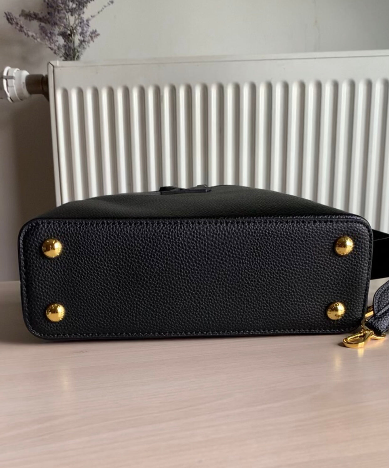 Louis Vuitton Hand Bag for women