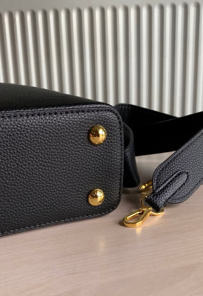 Louis Vuitton Hand Bag for women